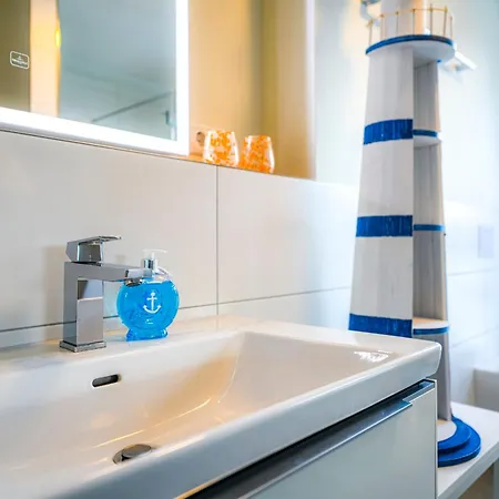 Strandgut -moderne Mit Balkon Und Sauna - Strandnah! *